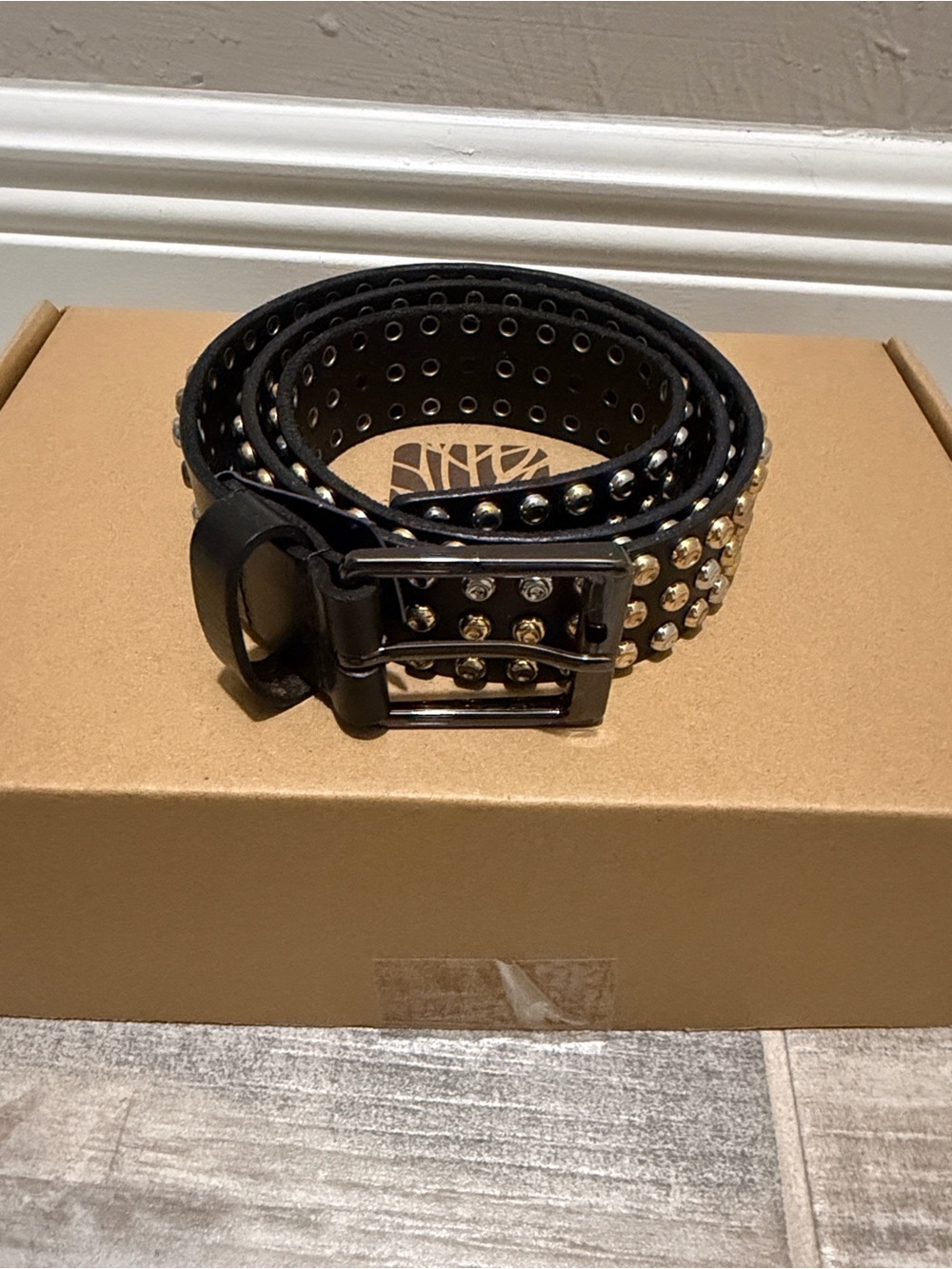 Pristine cabi Stud Belt size Small